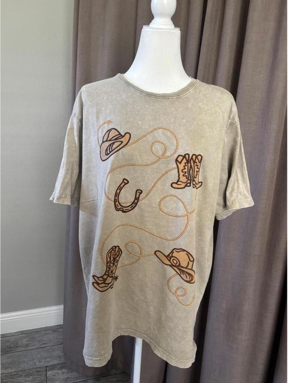 Zutter Western Embroidered Mineral Wash Oversized Tee M
